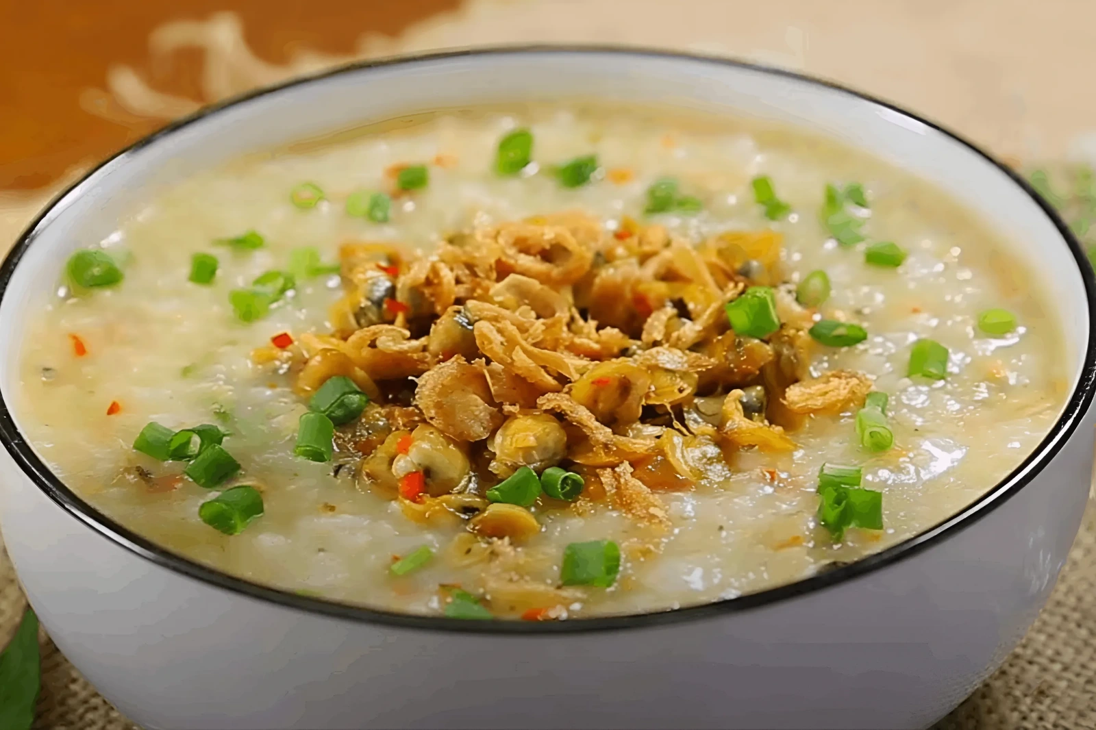 Nên ăn thức ăn mềm trong những ngày đầu sau khi bọc răng sứ